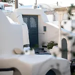Lotza Oia (Santorini)