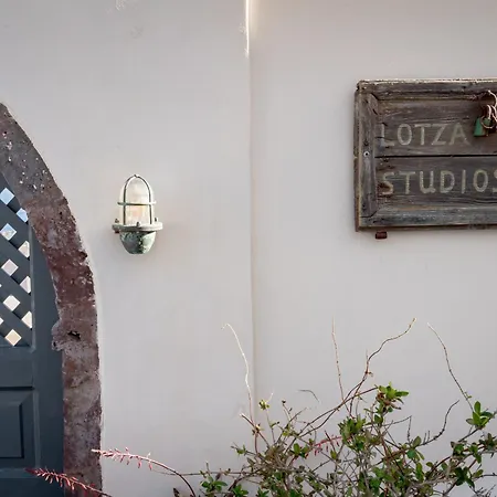 Lotza Apartment Oia (Santorini)