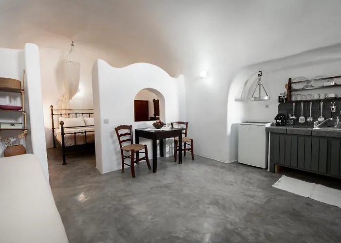 Lotza * Oia (Santorini)