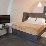 罗特扎一室公寓酒店 伊亚